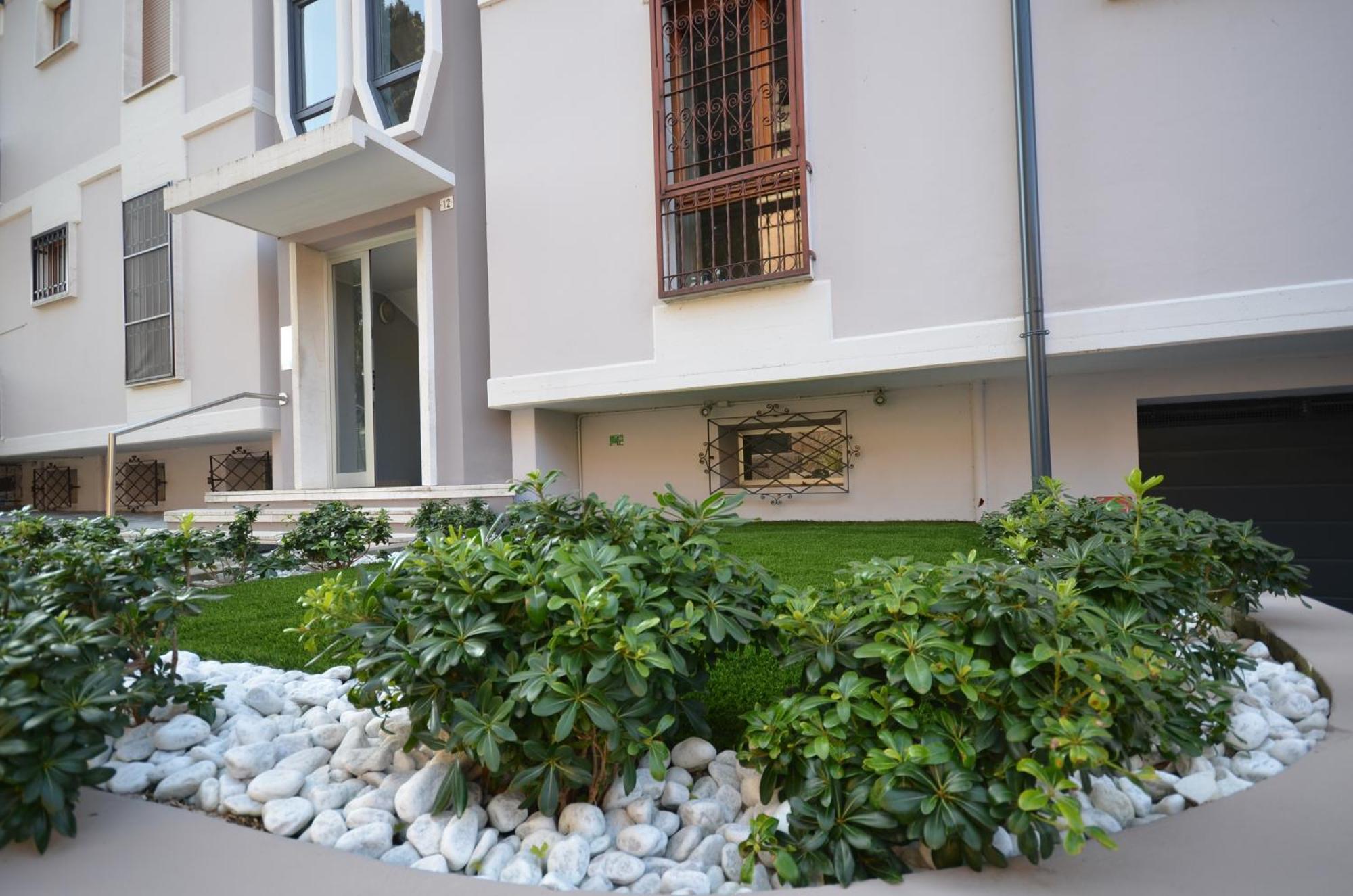 La Boheme Peschiera Luxury Apartment